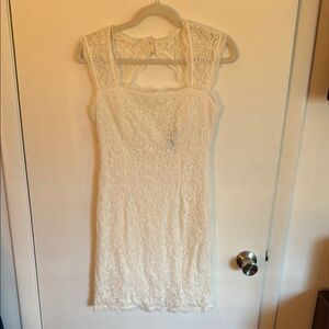 Elegant White Lace Dress
